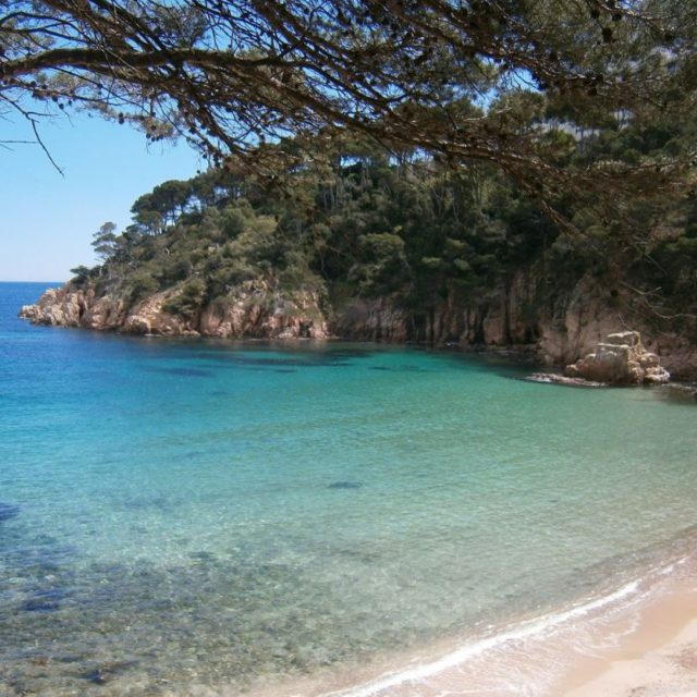 Begur: Uno De Los Pueblos Con Más Encanto De La Costa Brava.