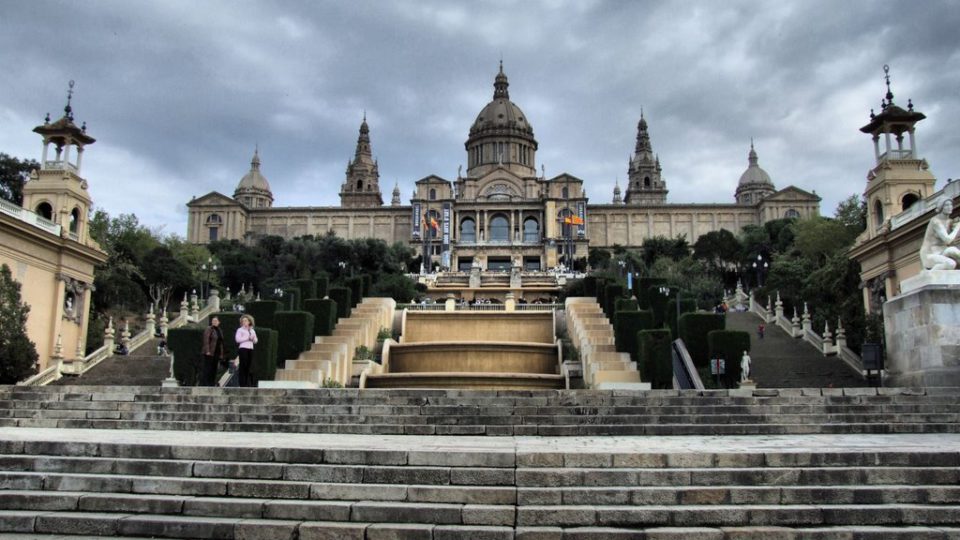 Looking for impressive stairs for your next production? We show you 10 in Barcelona
